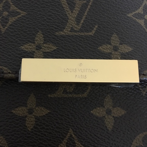 Discontinued new original Louis Vuitton Favorite Mm Monogram cross body bag - Picture 13 of 17